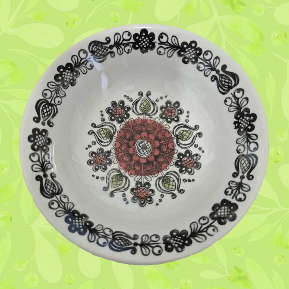 BROADHURST Kathie Winkle Romany Dish & Bowl